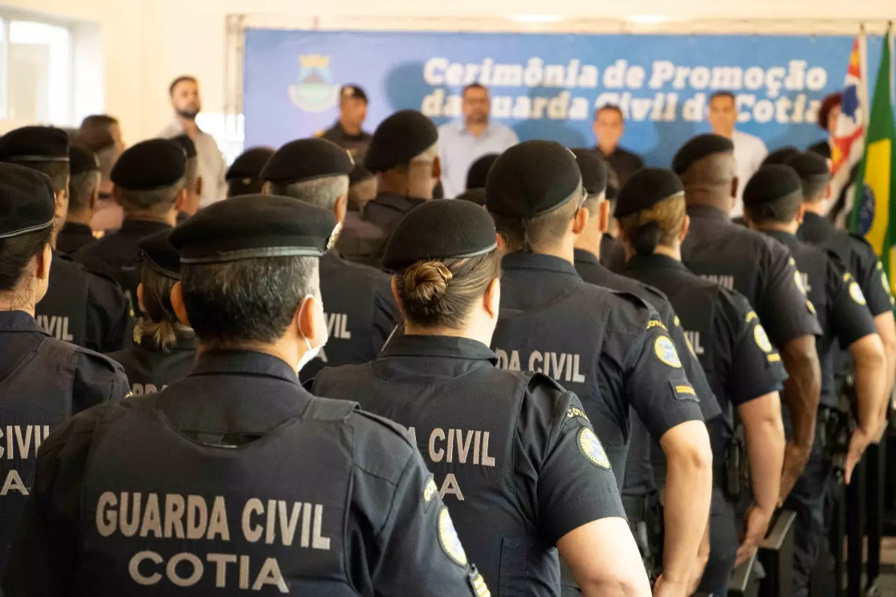 Prefeitura de Cotia realizou Cerimônia de Promoção de Cargo de 104 Guardas Civis